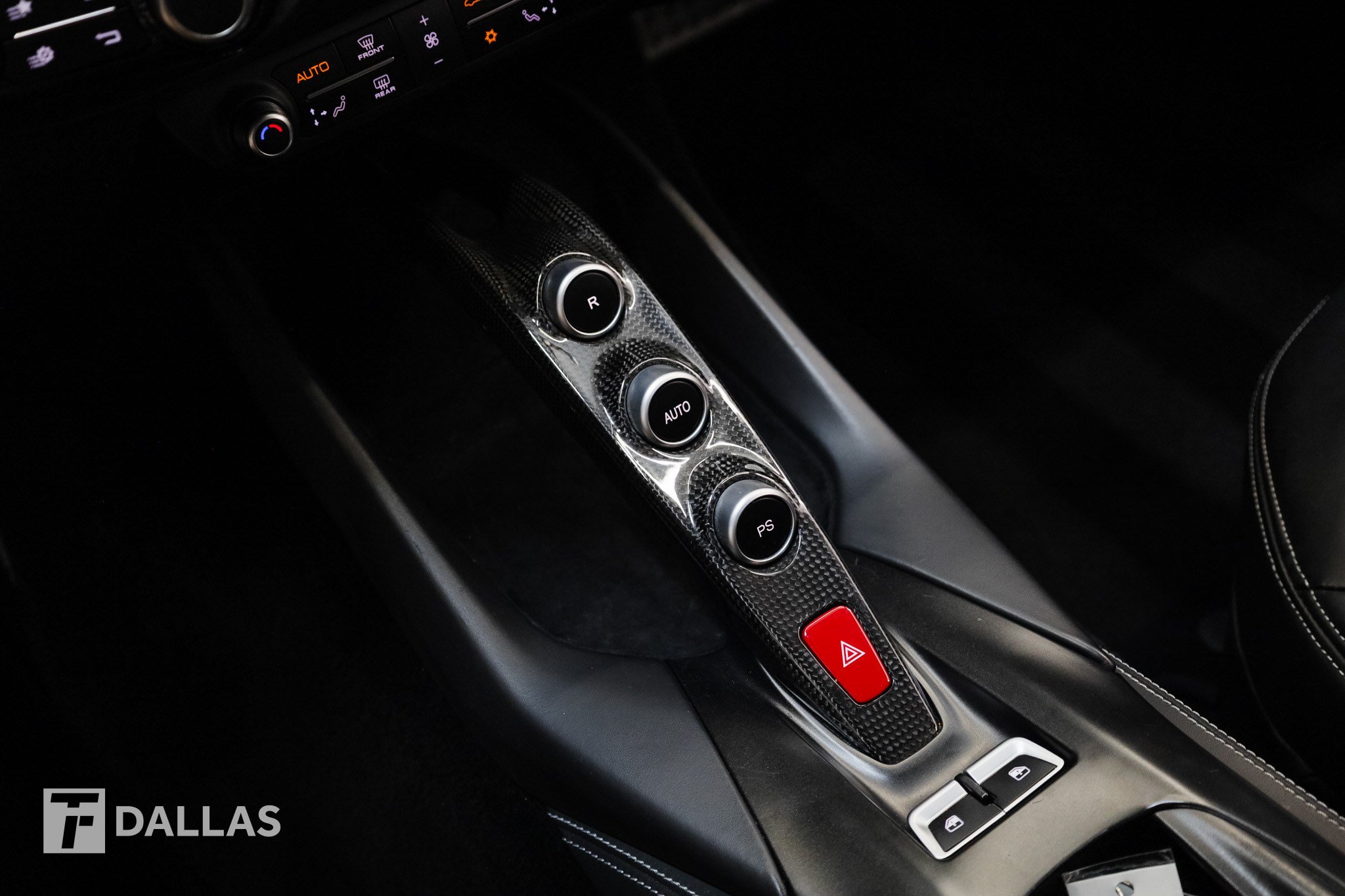 Used 2018 Ferrari 812 Superfast RWD image 30