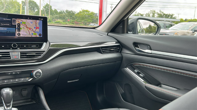 Certified 2023 Nissan Altima 2.0 SR FWD image 26