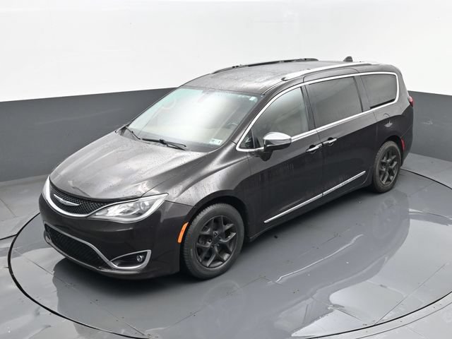 Used 2018 Chrysler Pacifica Limited FWD image 26