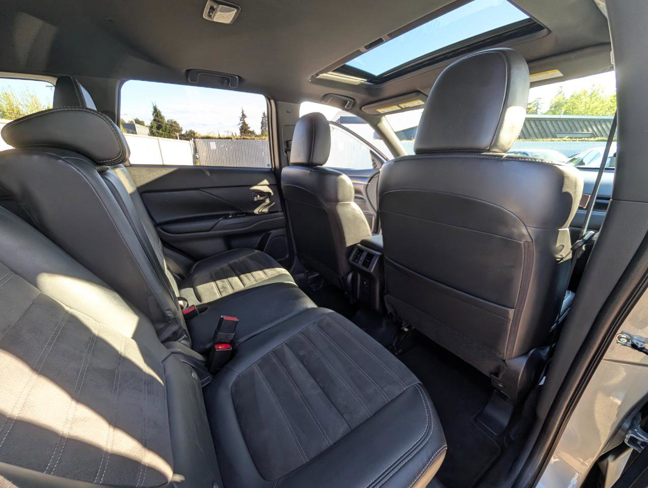 Used 2019 Mitsubishi Outlander SEL AWD/4WD image 8