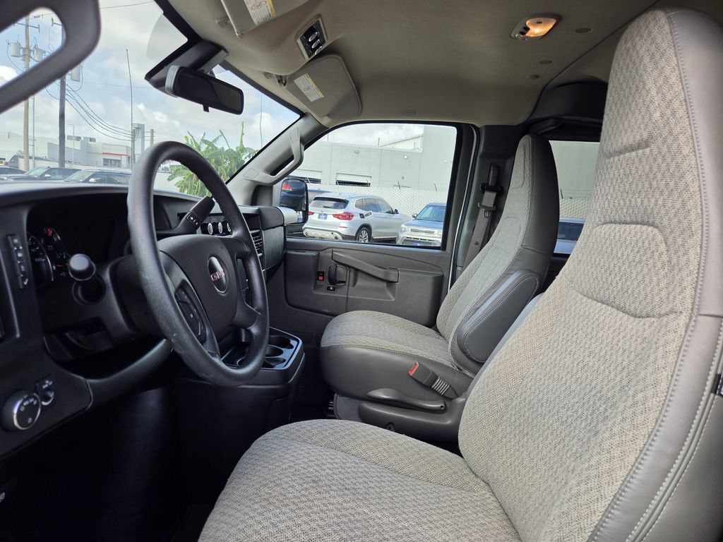 Used 2025 GMC Savana 3500 LT w/ LT Preferred Equipment Group RWD image 24