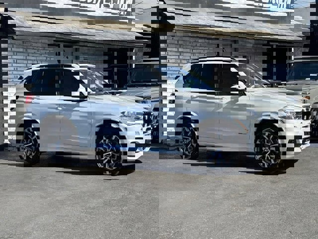Used 2015 BMW X5 xDrive35d image 9