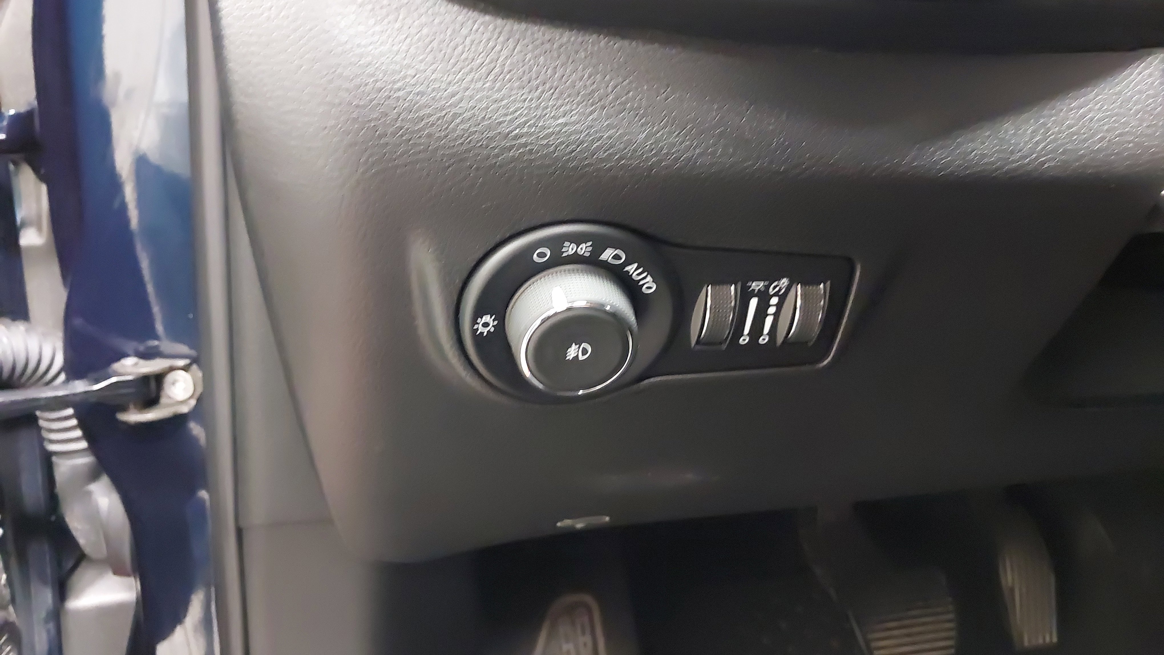 Used 2024 Jeep Compass Trailhawk w/ Trailhawk Elite Group image 23