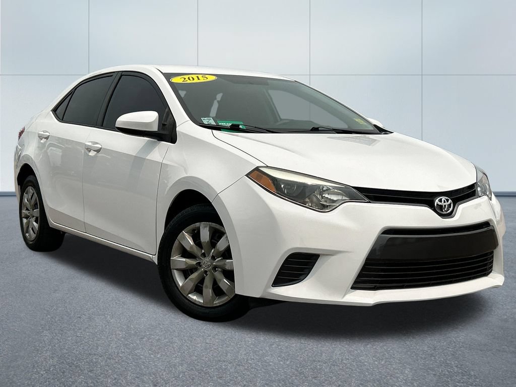 Used 2015 Toyota Corolla LE FWD image 30