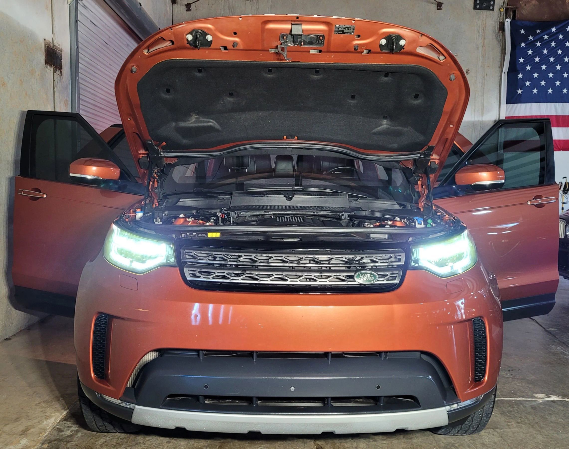 Used 2018 Land Rover Discovery HSE Luxury image 15