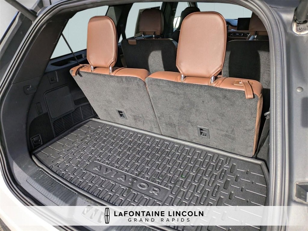 Certified 2024 Lincoln Aviator Reserve w/ Equipment Group 201A image 29