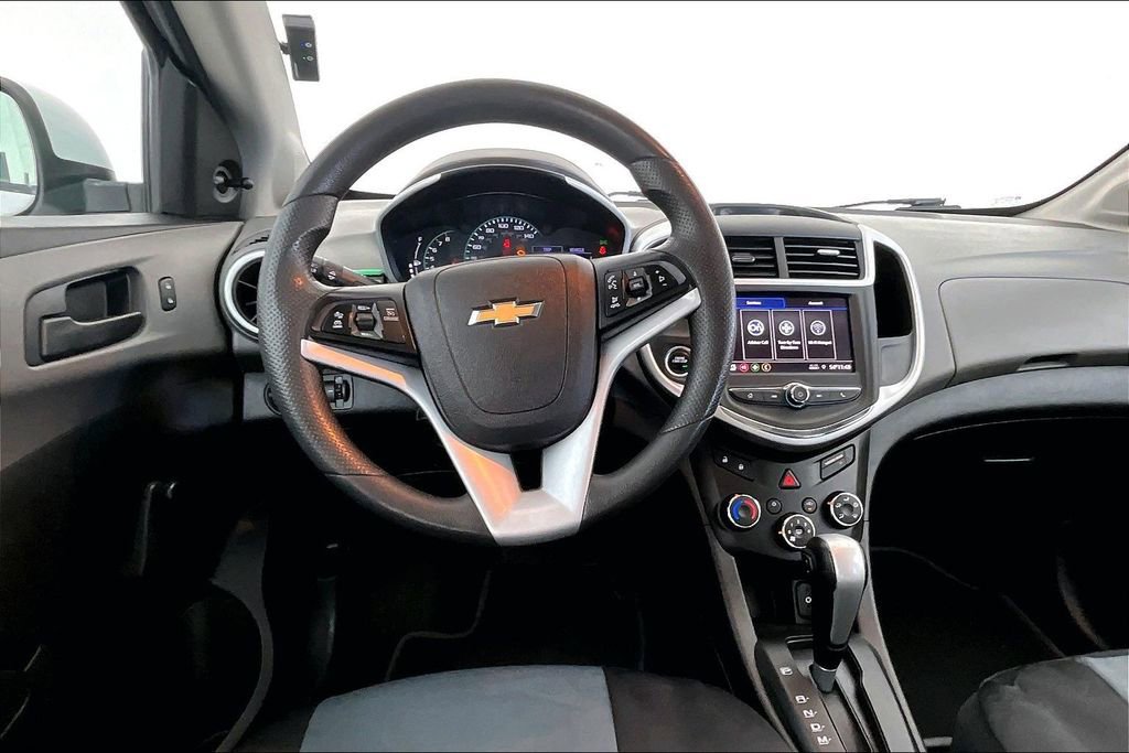 Used 2020 Chevrolet Sonic LT image 8