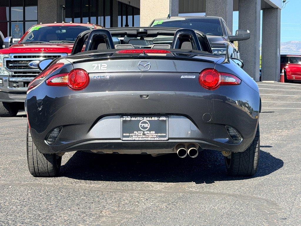 Used 2019 MAZDA MX-5 Miata Club RWD image 36