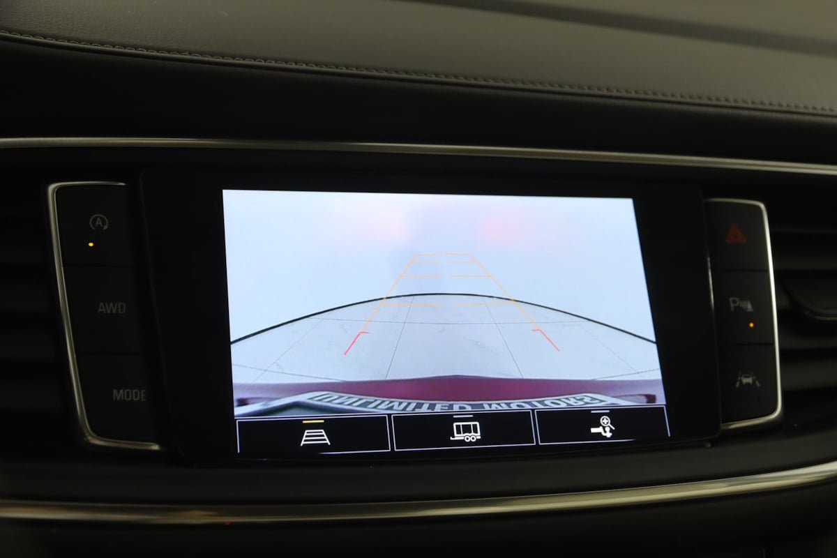 Used 2023 Buick Enclave Essence w/ Trailering Package, 5000 lbs. AWD/4WD image 10