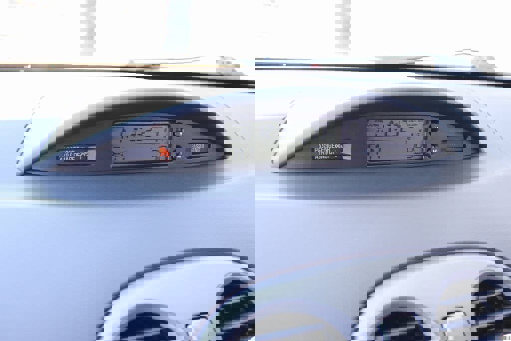 Used 2012 Mitsubishi Eclipse GT image 31