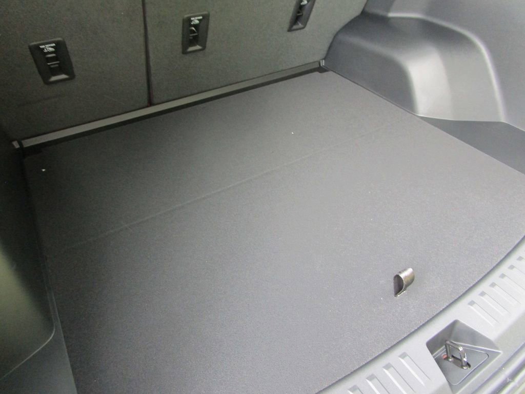 New 2026 GMC Terrain Elevation w/ Elevation Premium Package FWD image 38