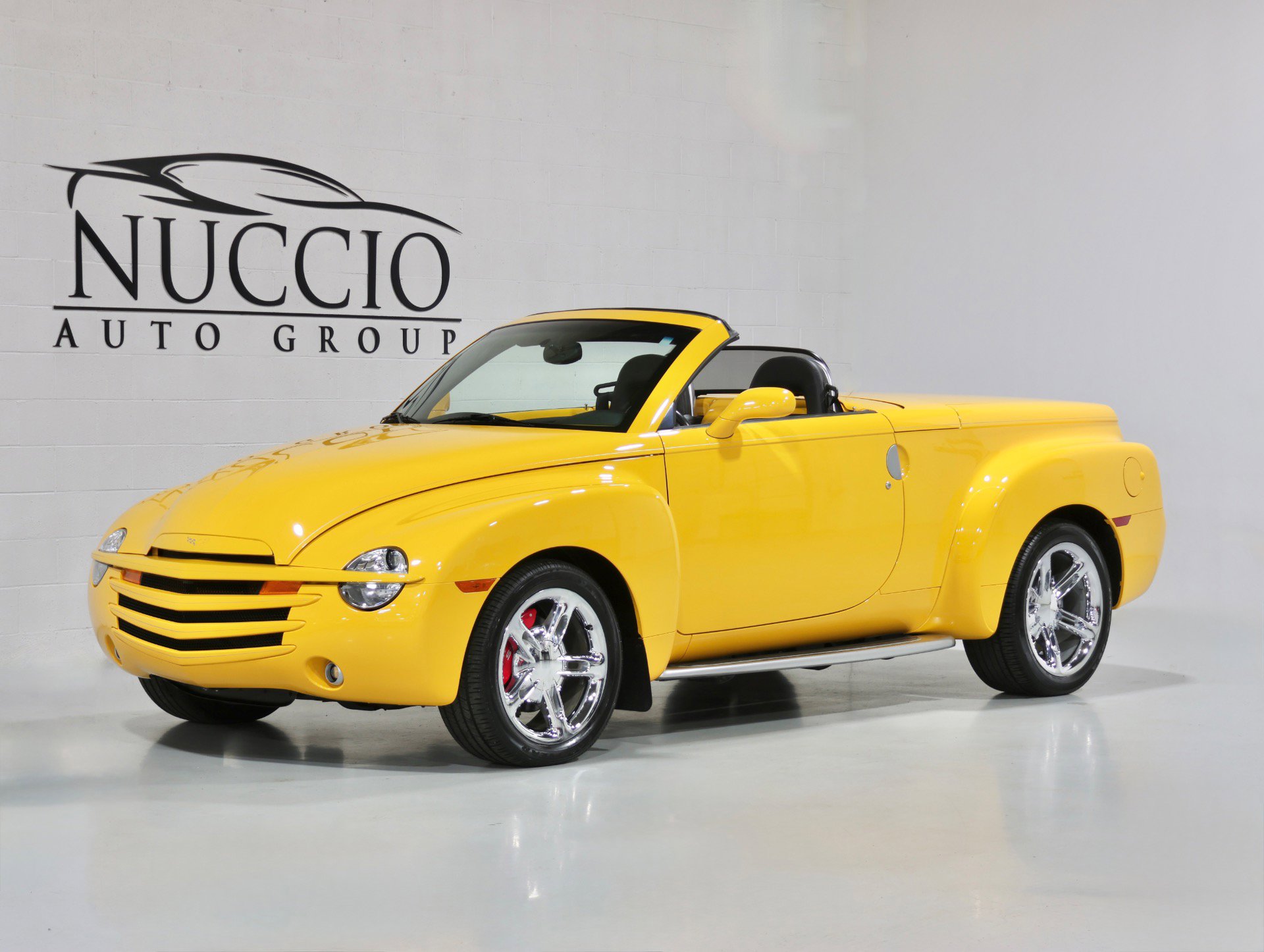 Used 2005 Chevrolet SSR 6 Speed Manual - Only 12K Mile w/ Preferred Equipment Group