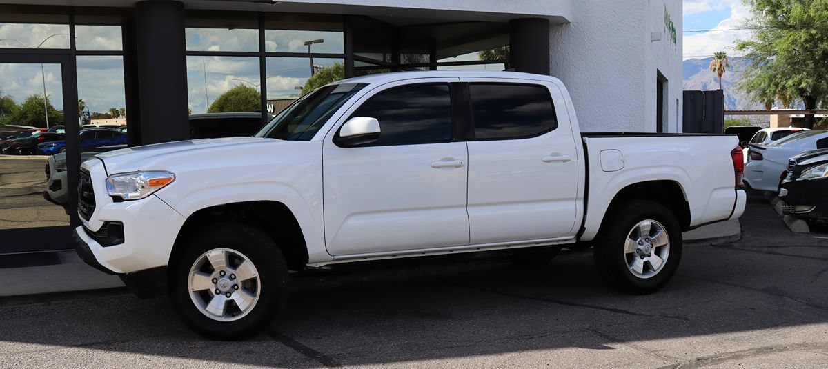 Used 2018 Toyota Tacoma SR w/ SR Convenience Package AWD/4WD image 4