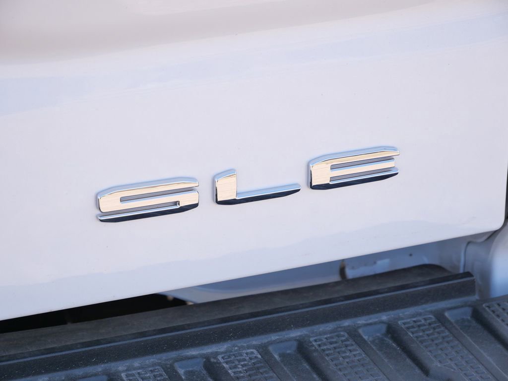 New 2026 GMC Sierra 1500 SLE image 14