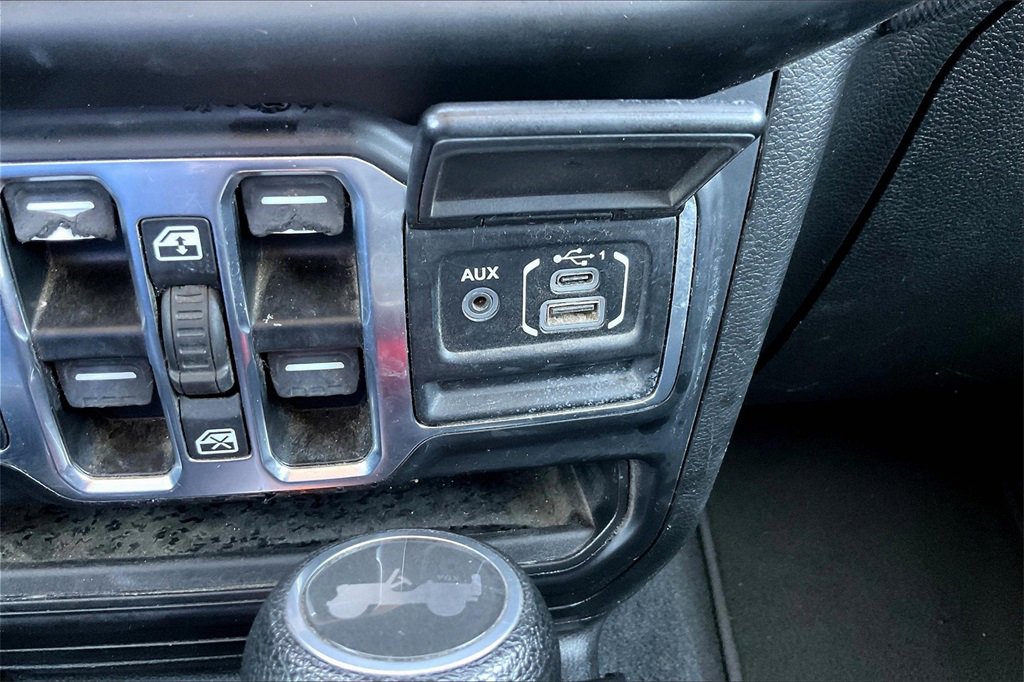Used 2020 Jeep Wrangler Unlimited Sport S image 32
