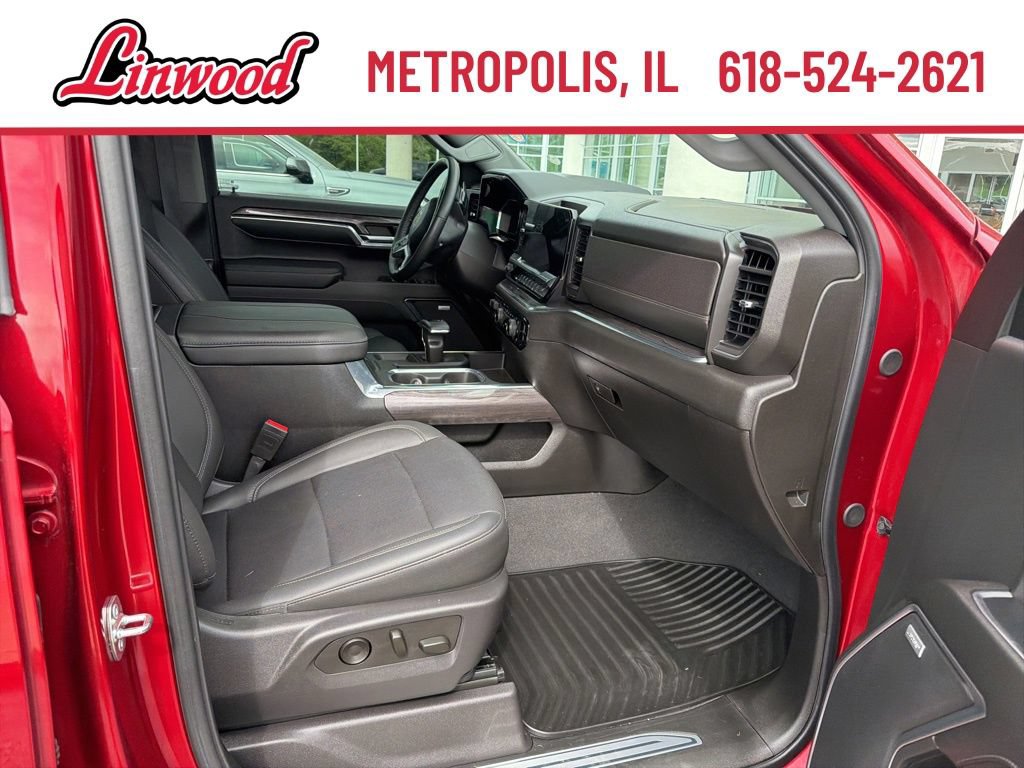 Used 2024 Chevrolet Silverado 1500 LTZ w/ Technology Package AWD/4WD image 8