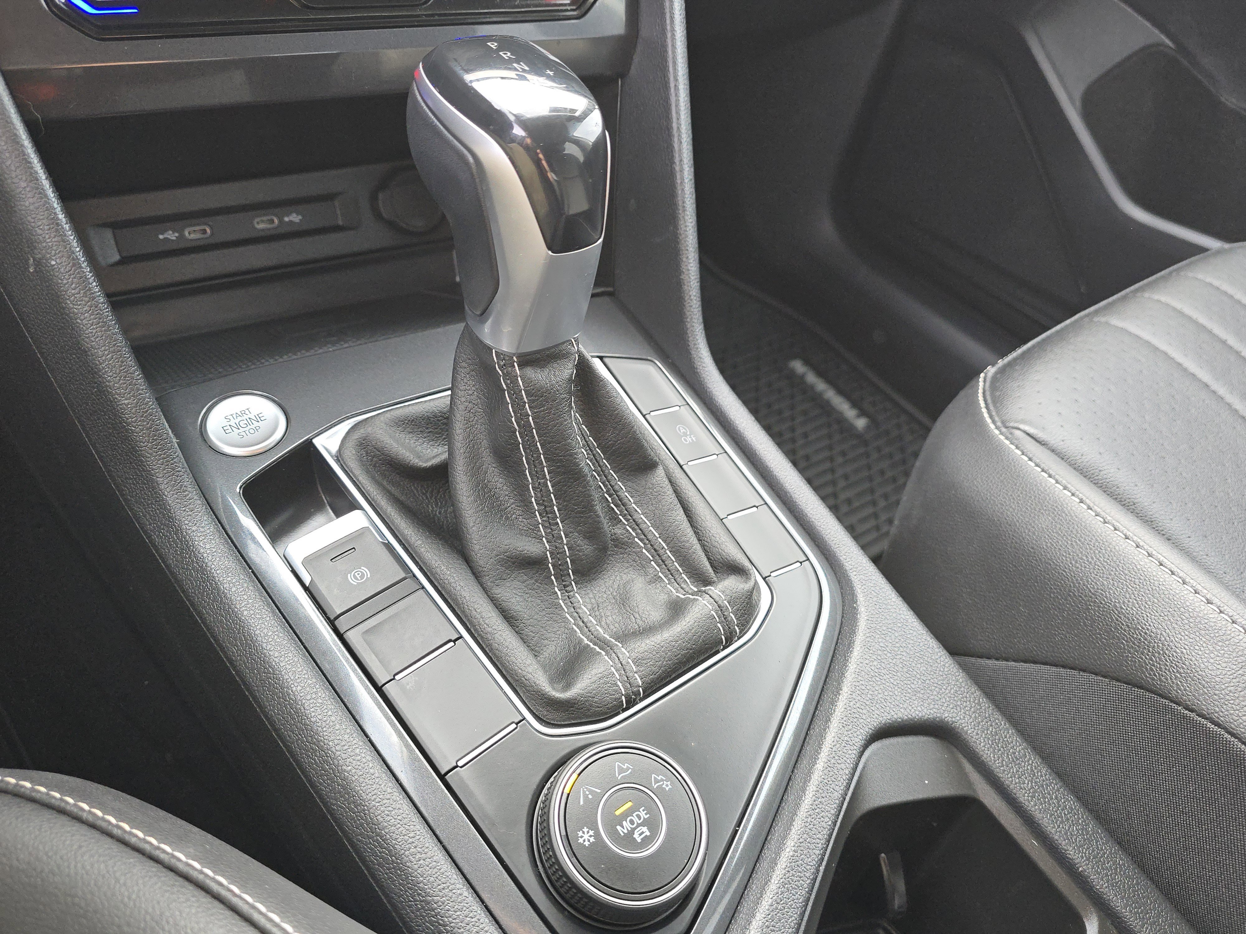 Certified 2022 Volkswagen Tiguan SE image 31