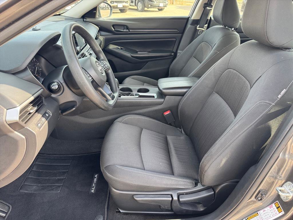 Used 2023 Nissan Altima 2.5 S FWD image 6