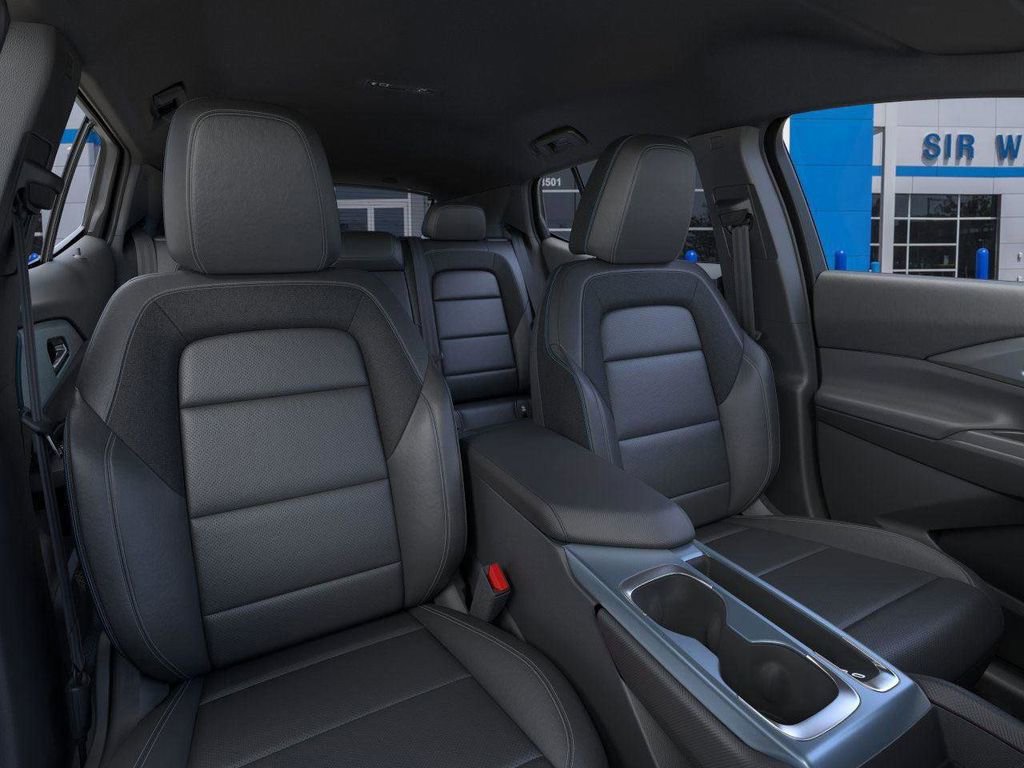 New 2026 Chevrolet Equinox EV LT AWD/4WD image 17