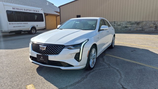 New 2025 Cadillac CT4 Premium Luxury RWD image 3
