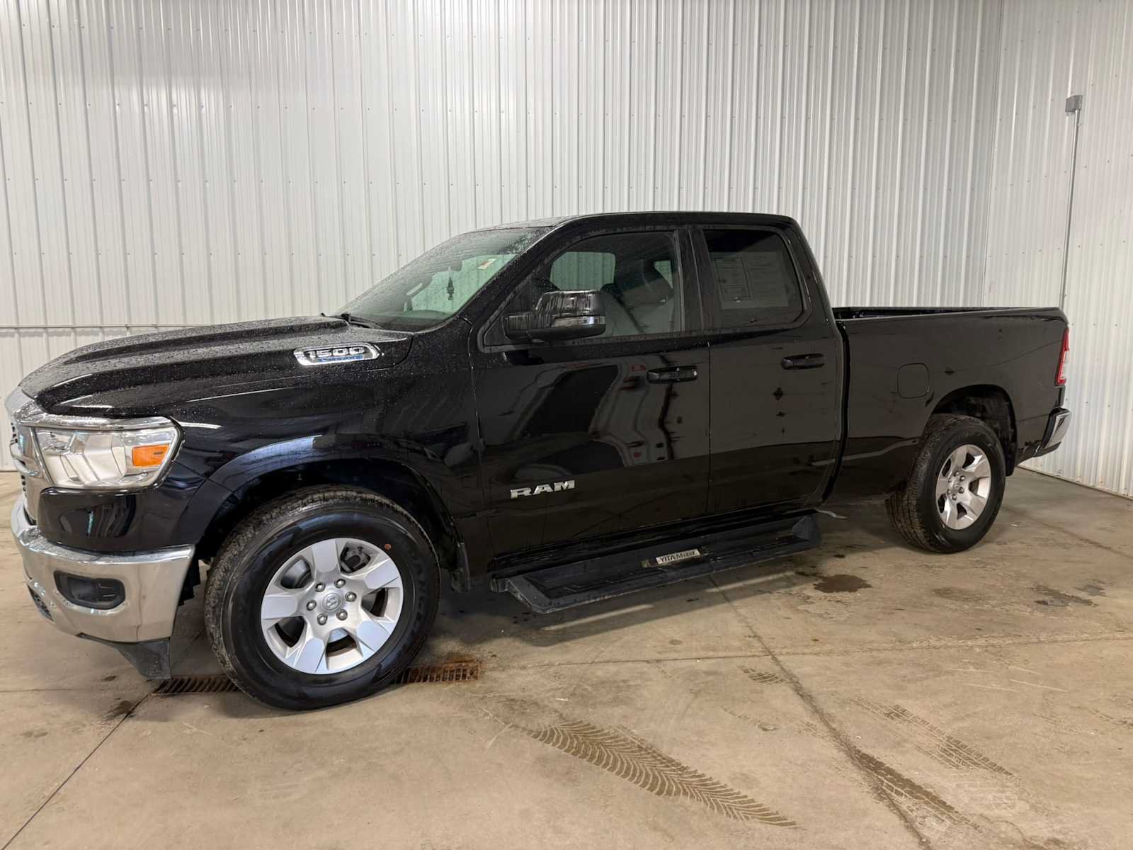 Used 2023 RAM 1500 Big Horn AWD/4WD image 2
