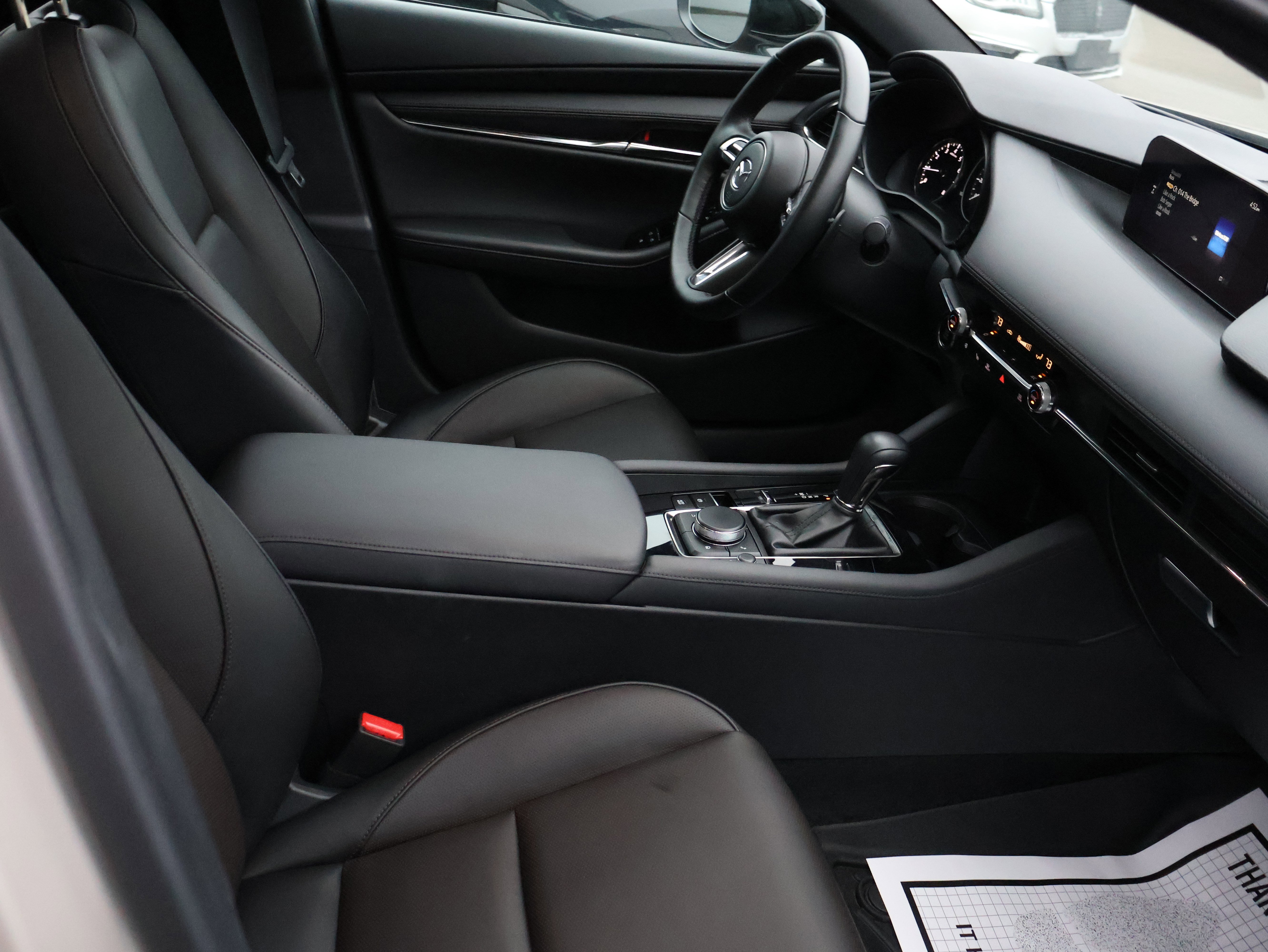 Used 2023 MAZDA MAZDA3 Hatchback w/ Appearance Package image 9