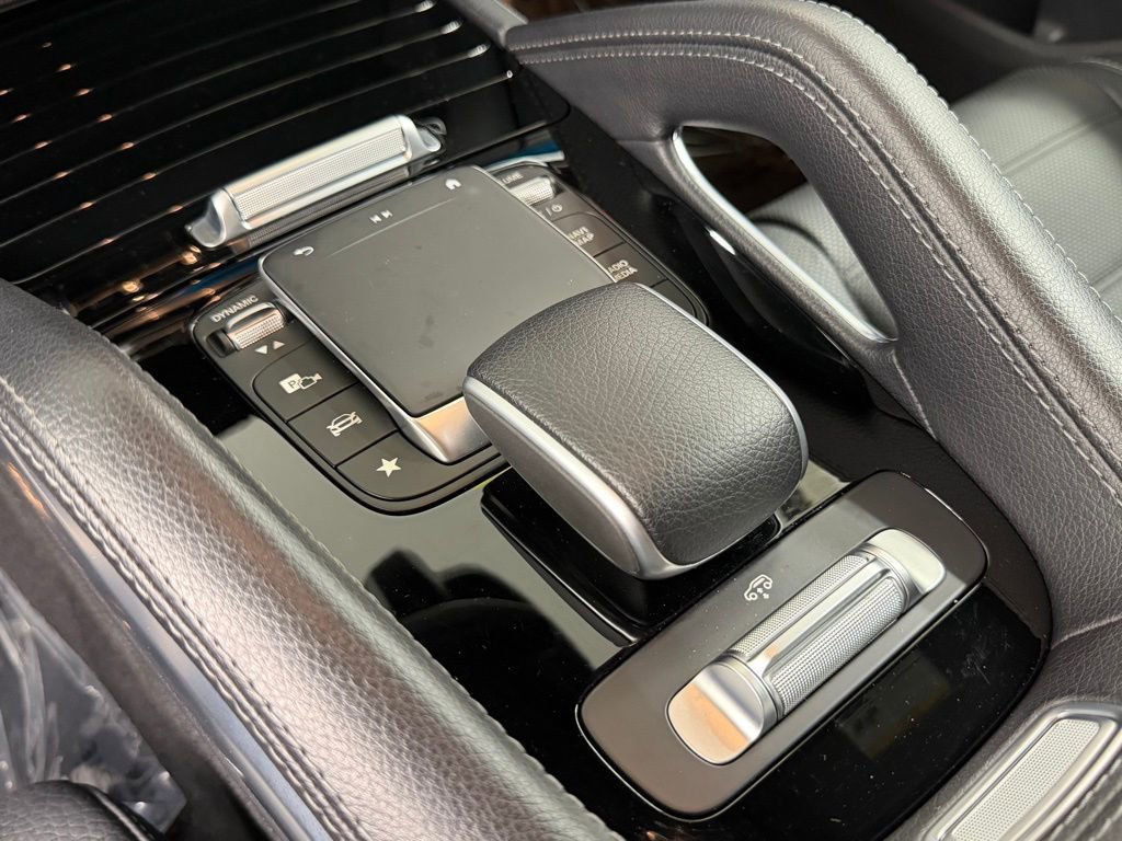 Used 2023 Mercedes-Benz GLS 450 4MATIC image 31