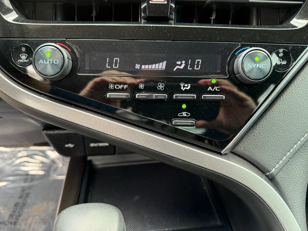Used 2023 Toyota Camry SE w/ Convenience Package FWD image 24