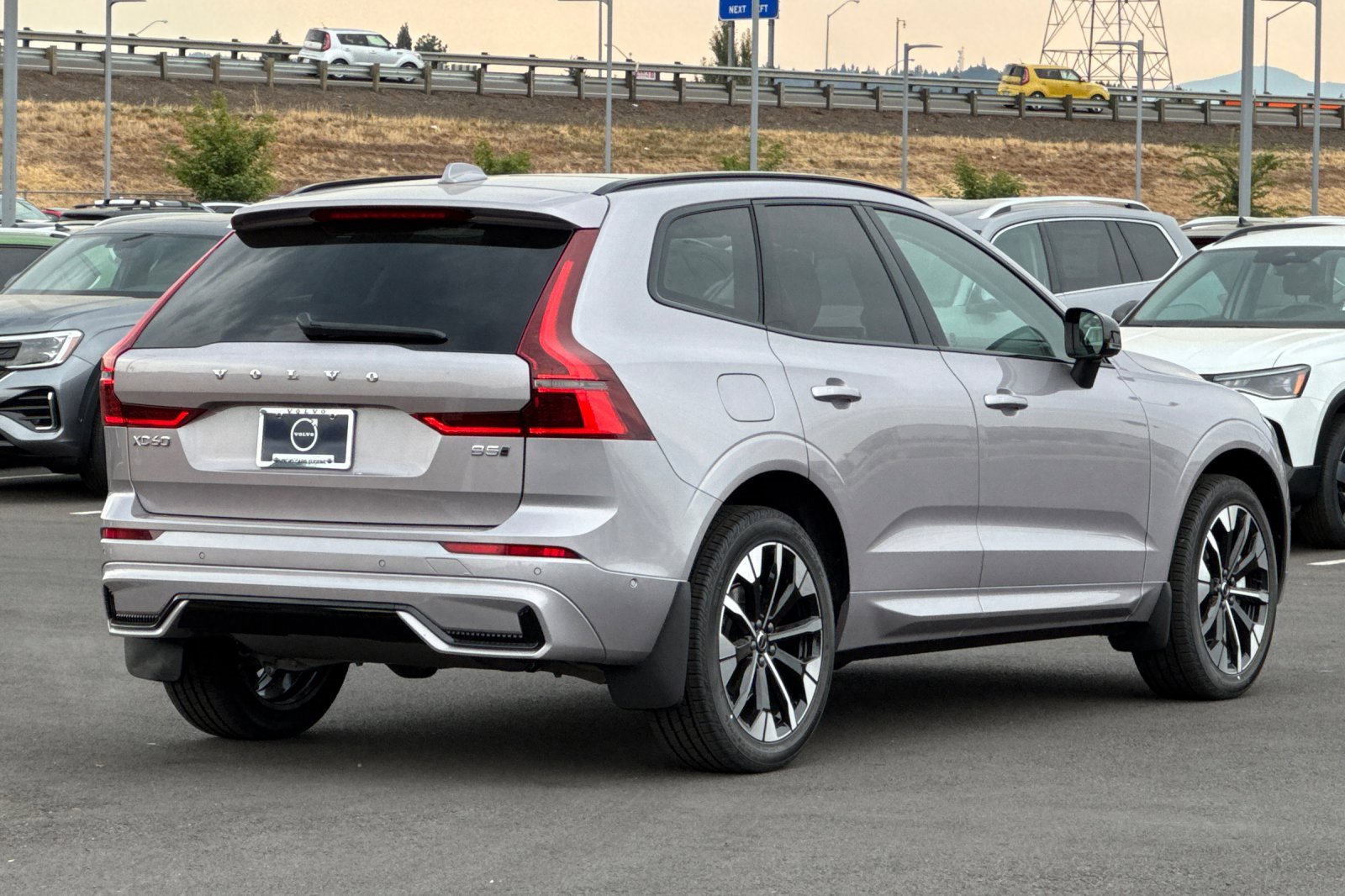 New 2026 Volvo XC60 B5 Plus w/ Climate Package image 3