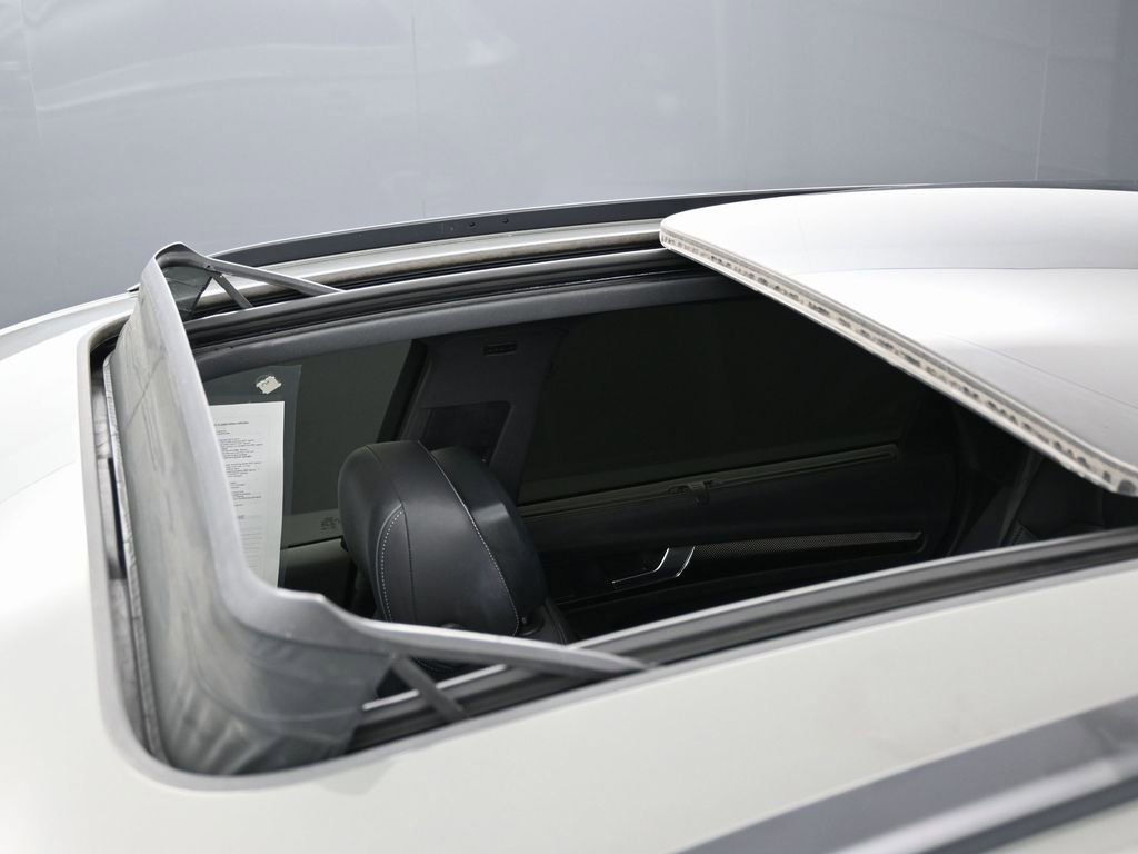 Used 2023 Audi SQ5 Prestige w/ Prestige Package image 11