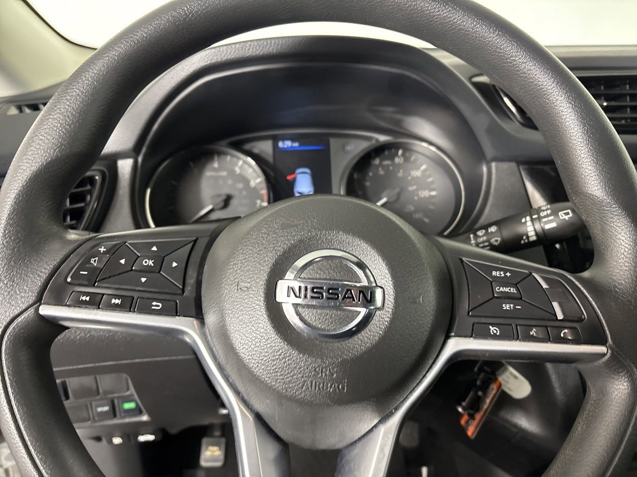 Used 2022 Nissan Rogue Sport S image 12