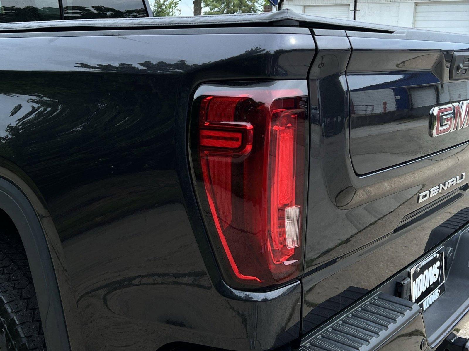 Used 2022 GMC Sierra 1500 Denali AWD/4WD image 22