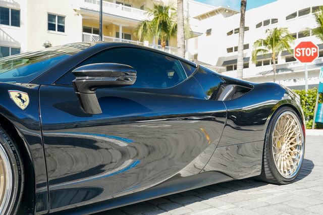 Used 2021 Ferrari SF90 Stradale image 11