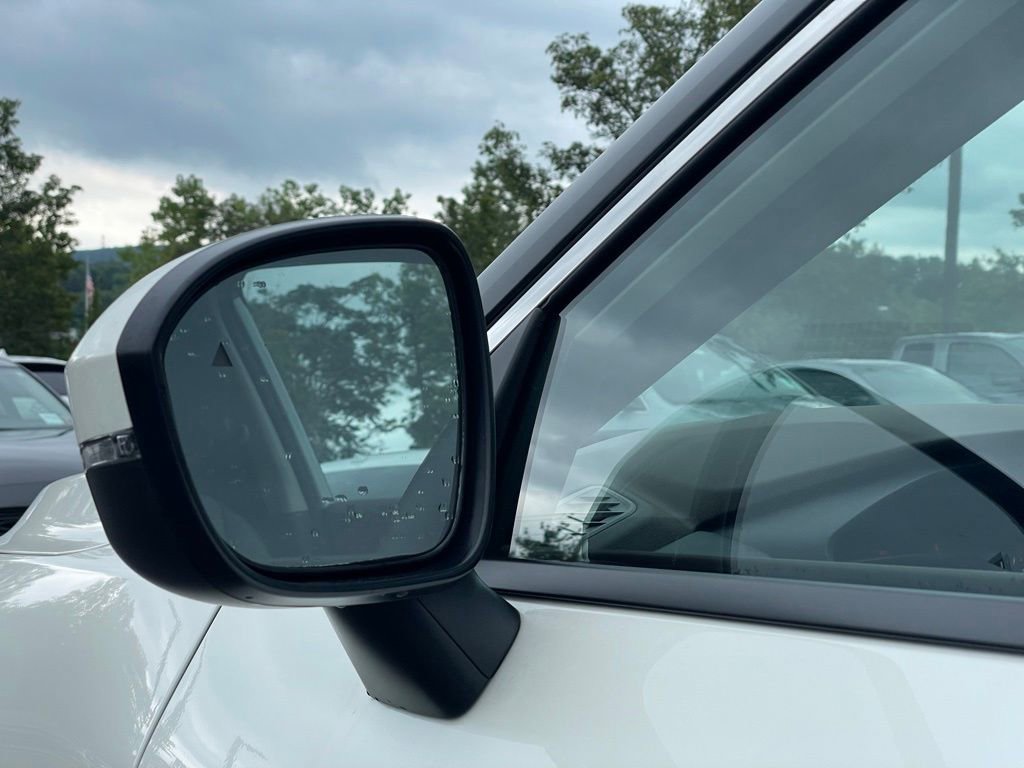 Certified 2023 Nissan Rogue SV AWD/4WD image 29