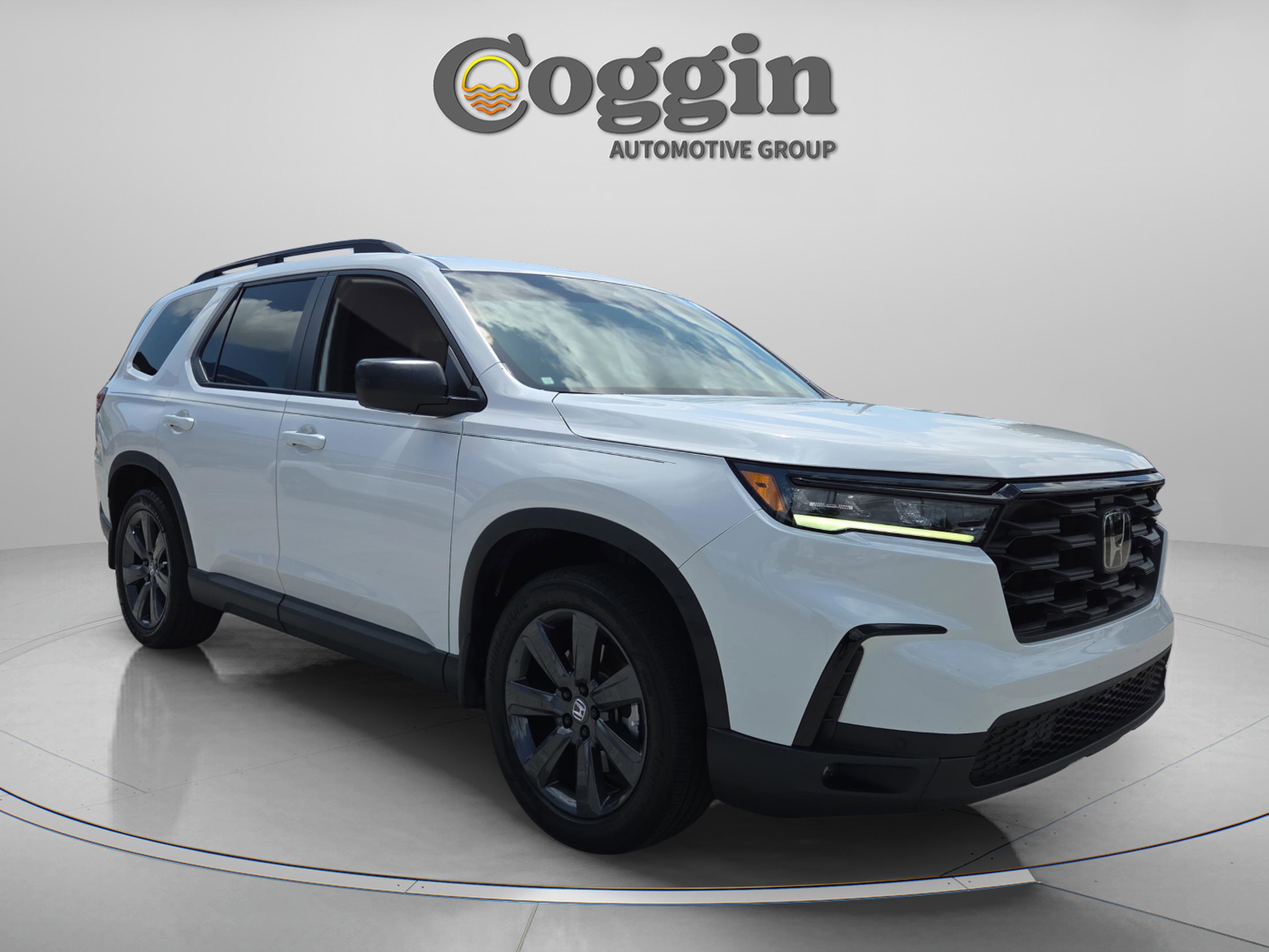 Used 2023 Honda Pilot Sport image 7