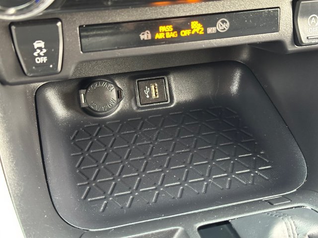Certified 2025 Toyota RAV4 XLE AWD/4WD image 18