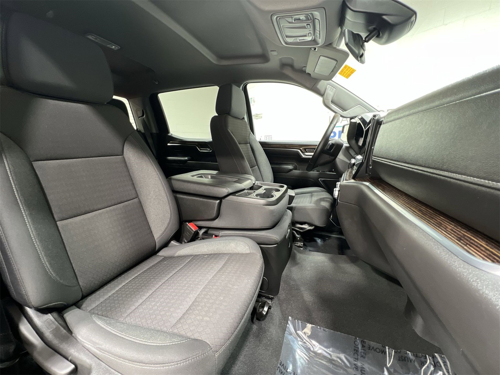 Used 2024 GMC Sierra 1500 Elevation image 24