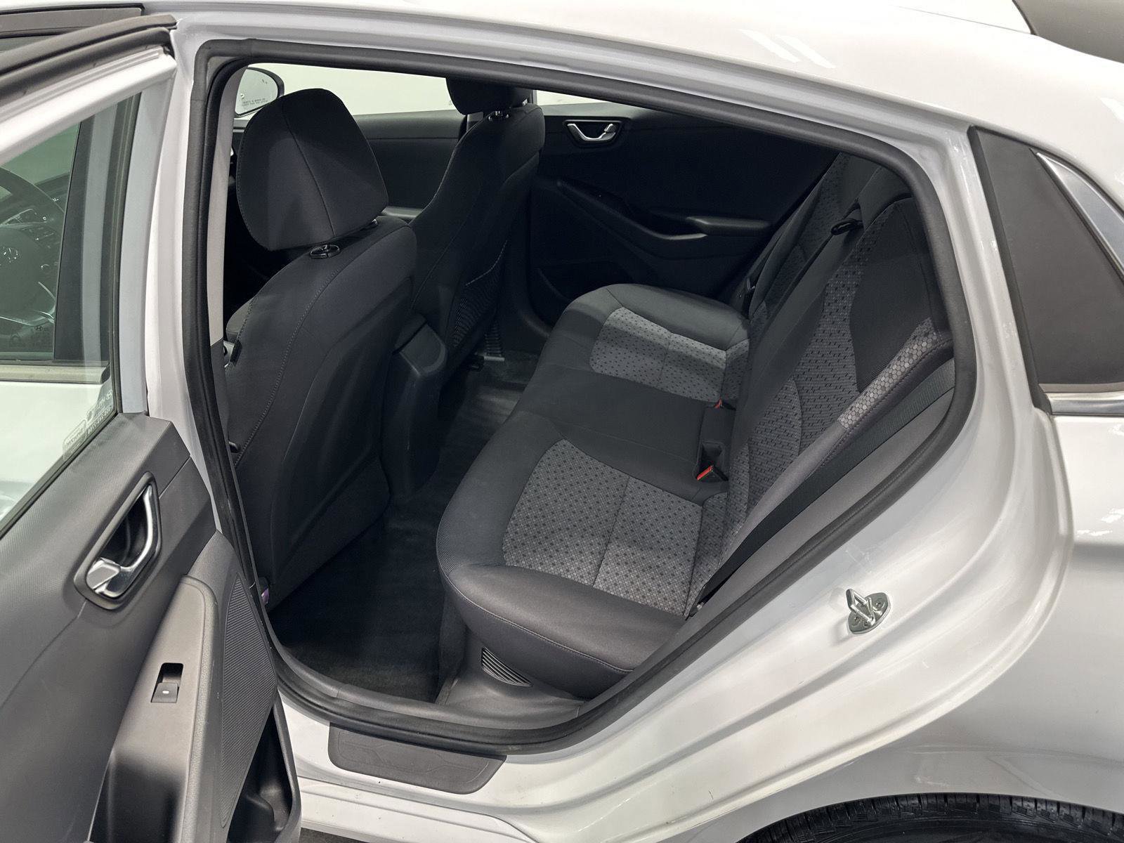 Used 2019 Hyundai Ioniq SEL image 22