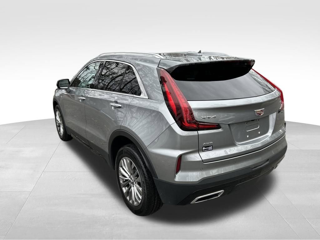 Used 2025 Cadillac XT4 Premium Luxury video 3