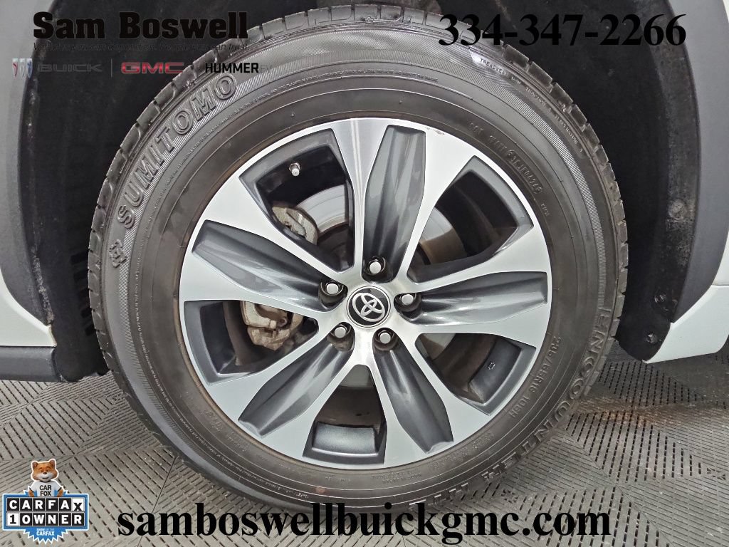 Used 2022 Toyota Highlander XLE FWD image 43