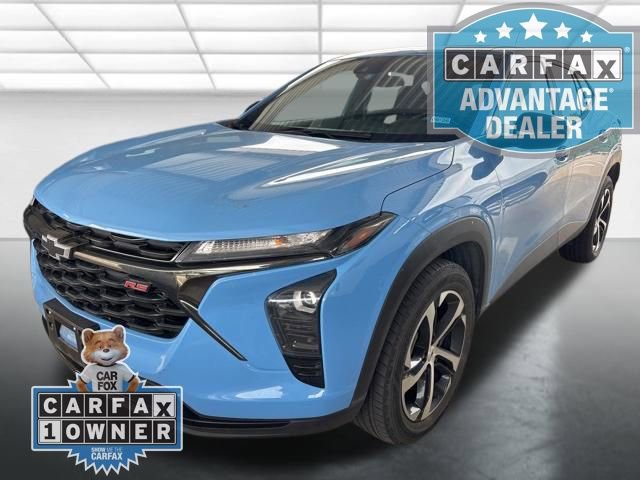 Used 2024 Chevrolet Trax RS w/ Sunroof Package FWD image 4