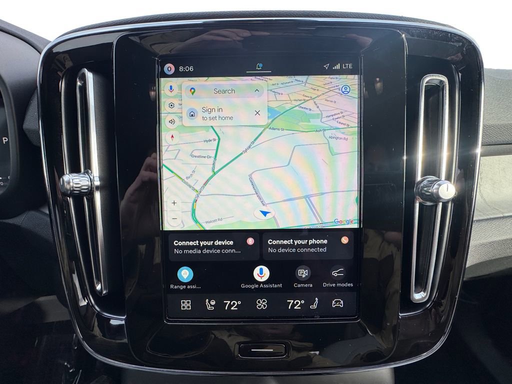 Used 2026 Volvo EX40 Plus w/ Climate Package image 18