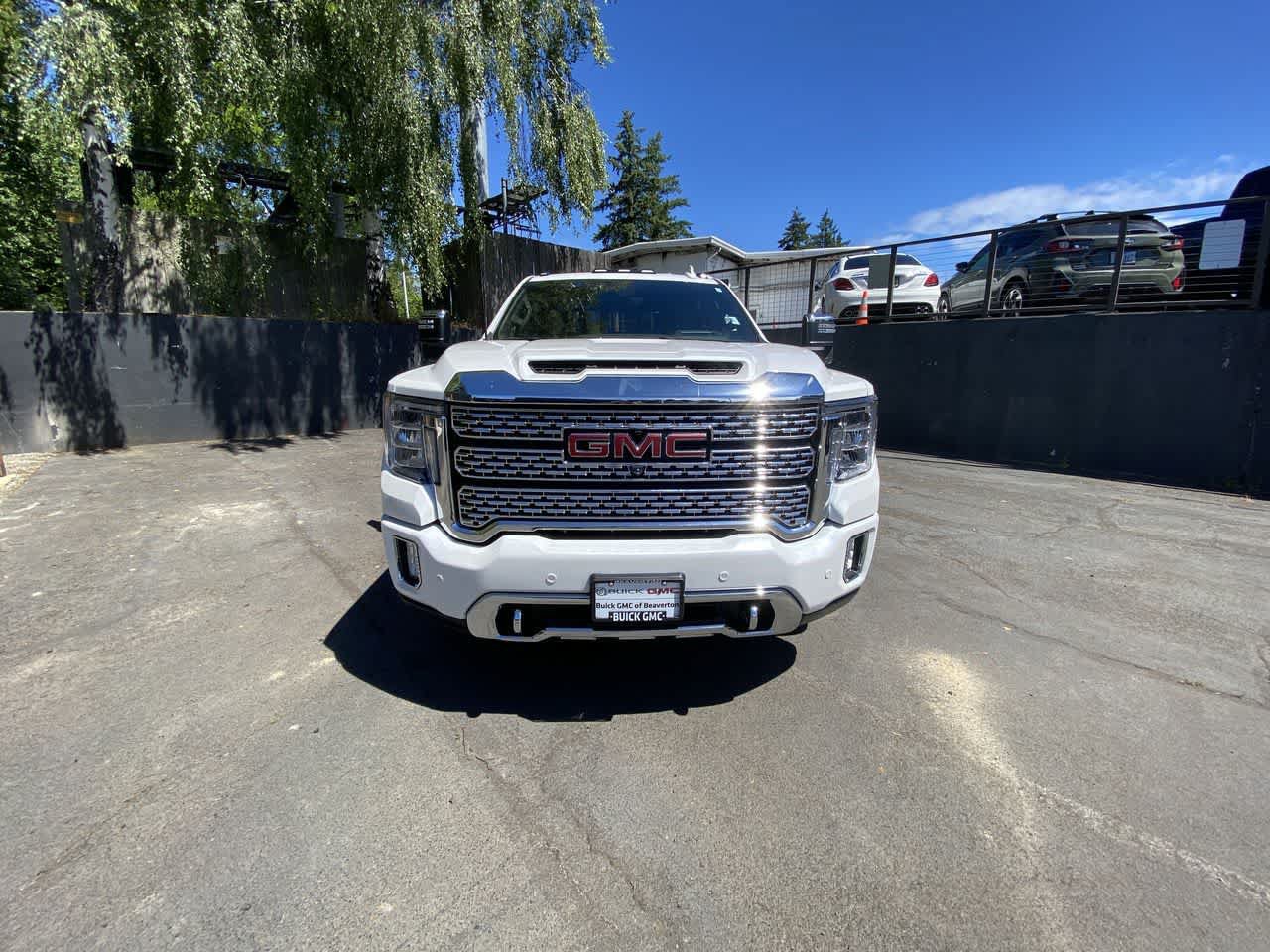 Used 2023 GMC Sierra 3500 Denali w/ Denali Ultimate Package AWD/4WD image 9