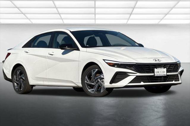 New 2025 Hyundai Elantra SEL