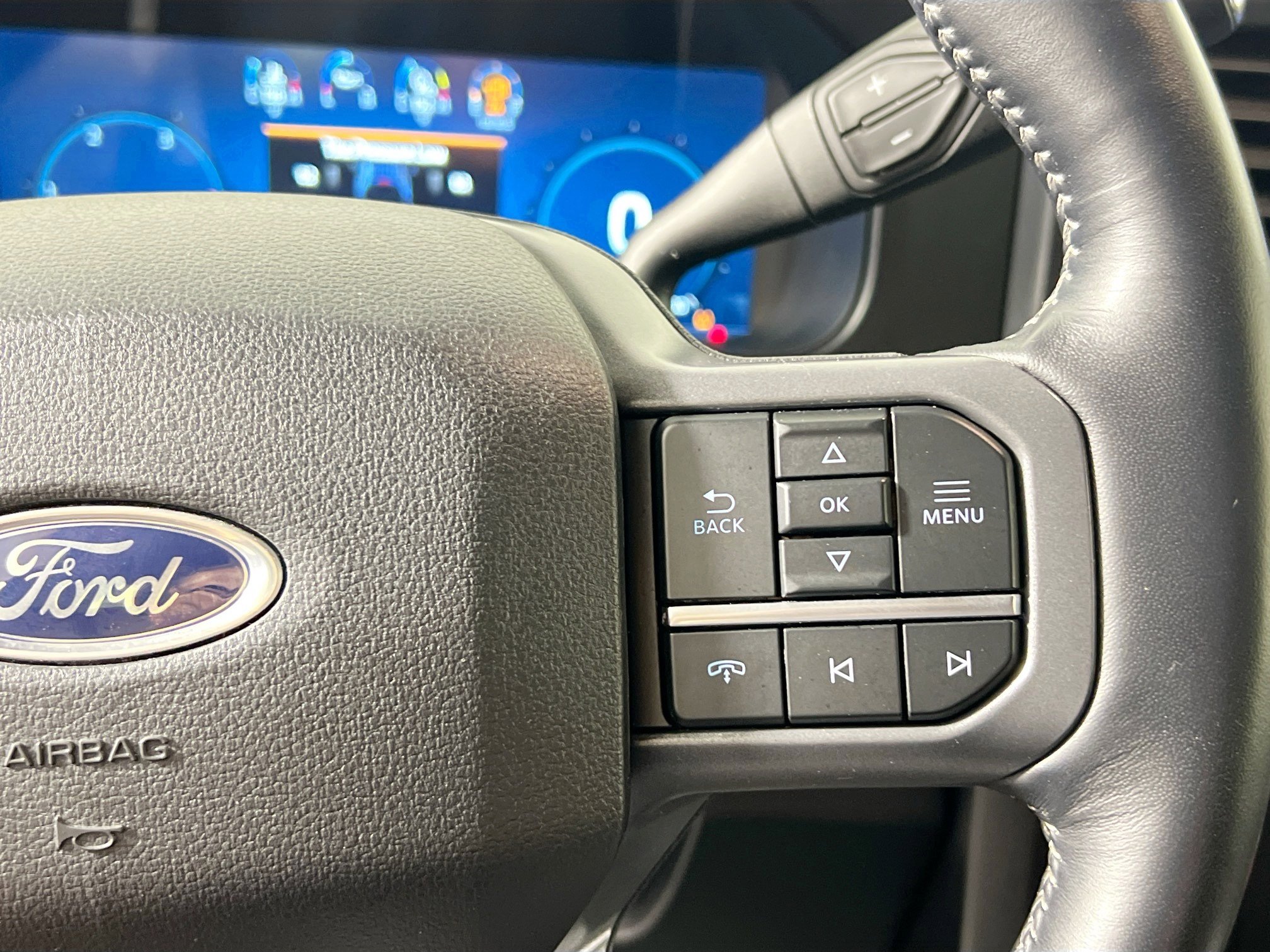 Used 2024 Ford F350 Lariat w/ Lariat Ultimate Package image 19