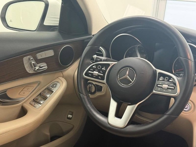 Used 2019 Mercedes-Benz C 300 4MATIC Sedan image 12
