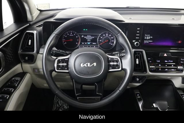 Used 2023 Kia Sorento S w/ Panoramic Sunroof Package FWD image 7