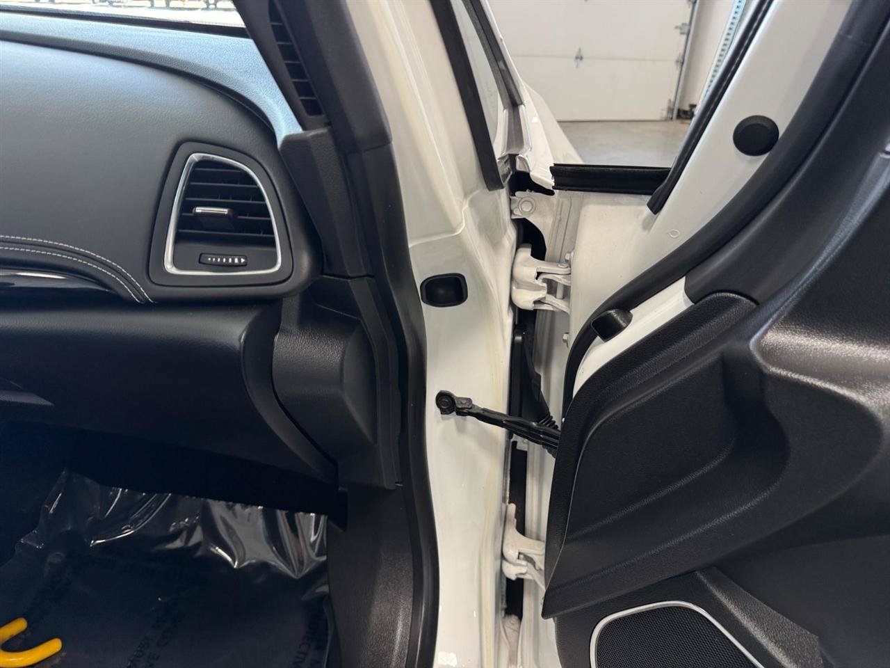 Used 2017 Buick Cascada Premium FWD image 23