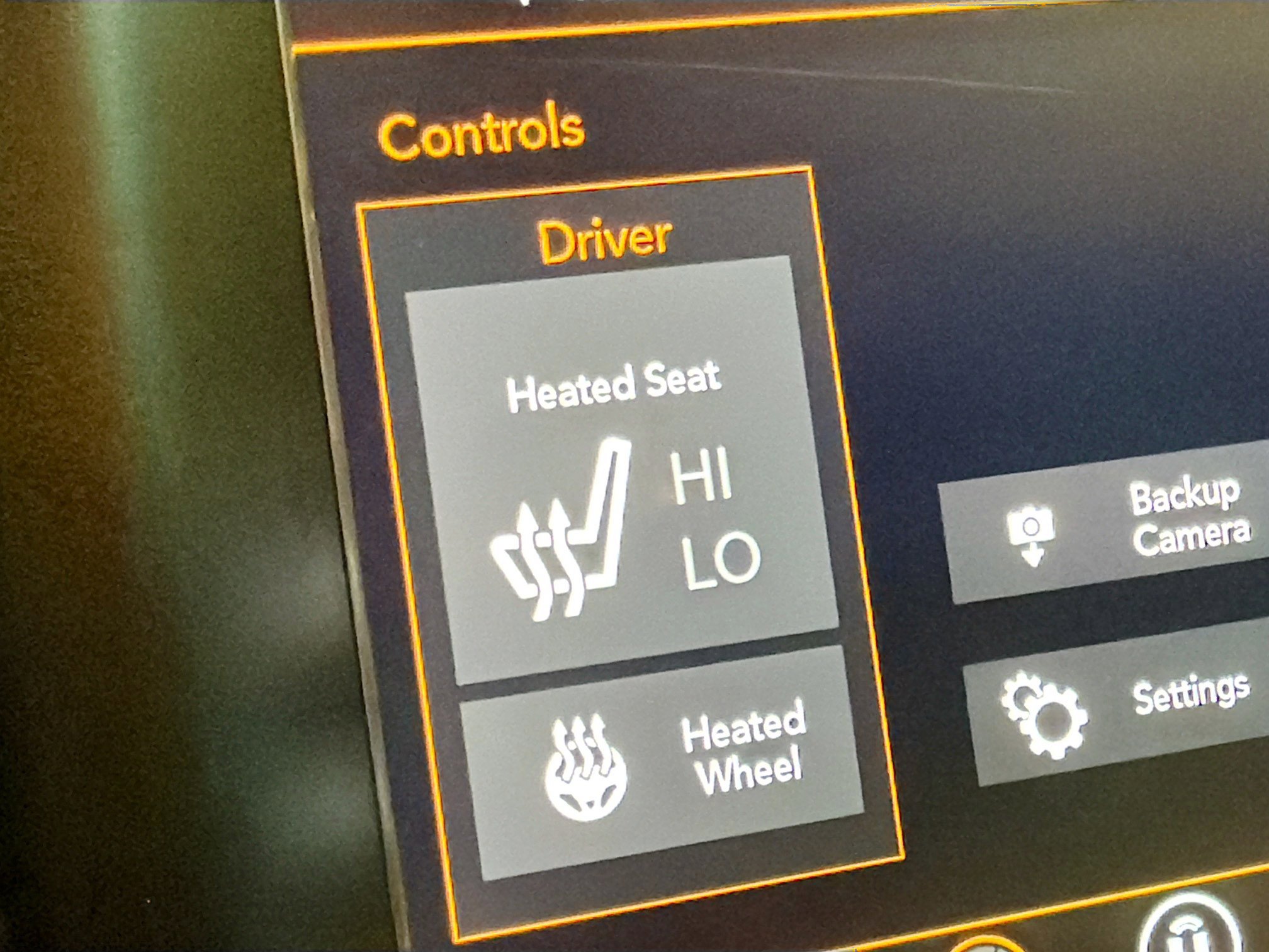 Used 2018 Jeep Grand Cherokee Altitude image 25