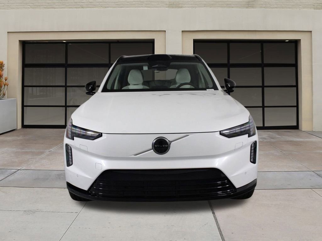 New 2025 Volvo EX90 Ultra image 2